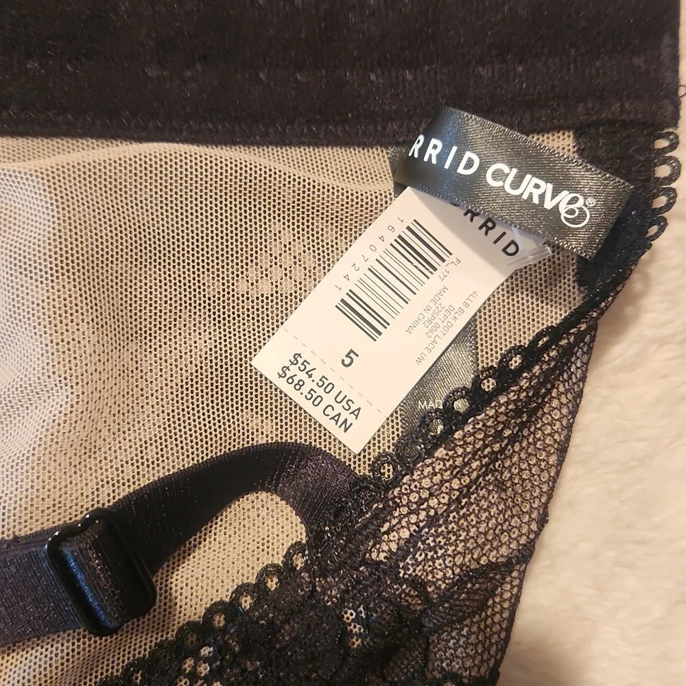 NWT Torrid Sz 5 Black Dot Lace Bralette Sexy Bra - Picture 3 of 4
